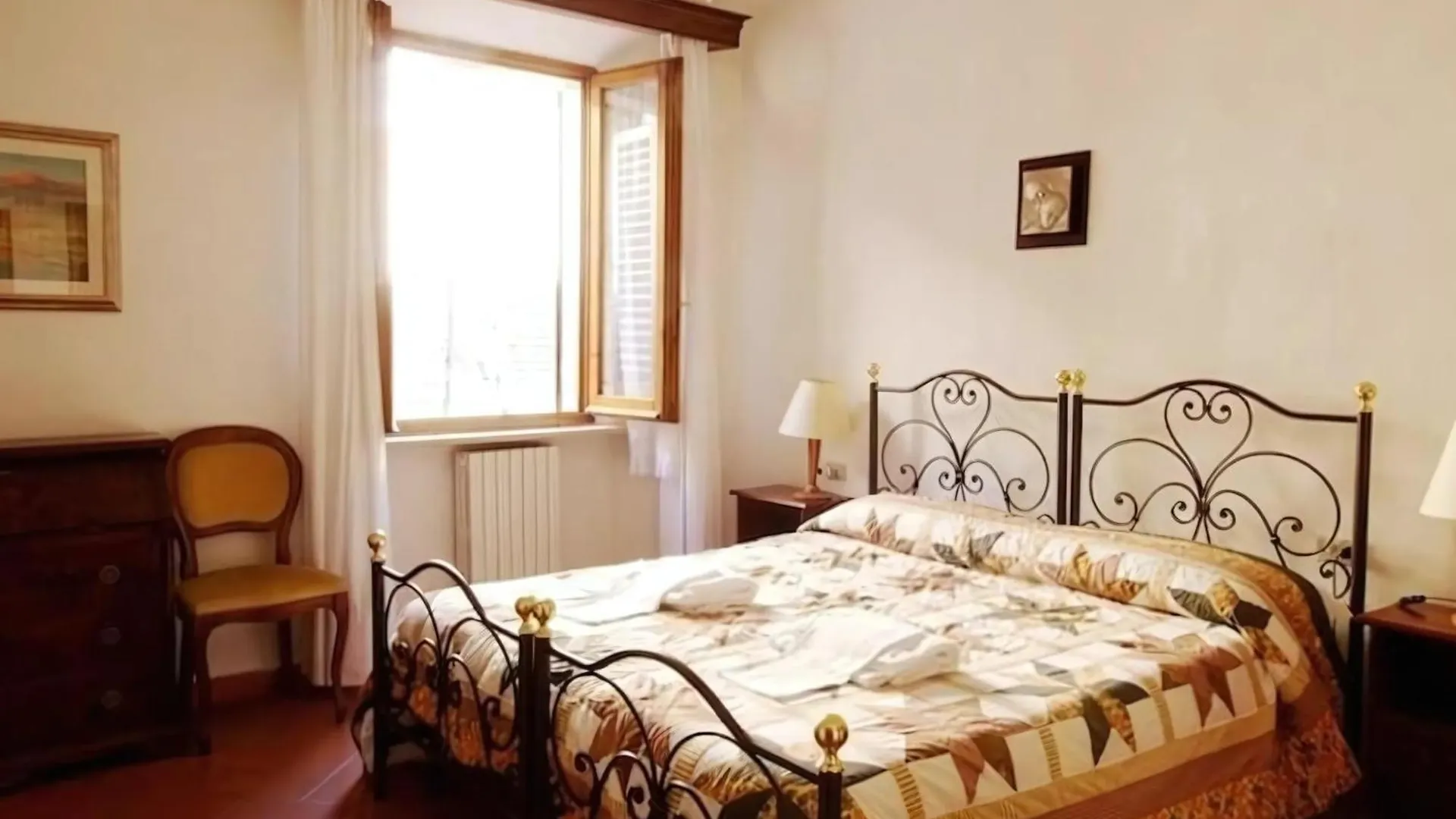 Locanda Il Pino San Gimignano 0*,  Italien